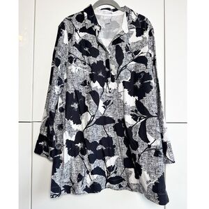 Chicos Tunic Blouse Black White Floral Large 3/4 Sleeves No Iron Scandi Academia